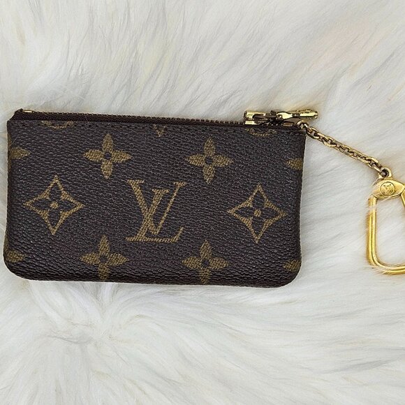 Louis Vuitton Monogram Pochette ClΓ©s - Picture 6 of 15